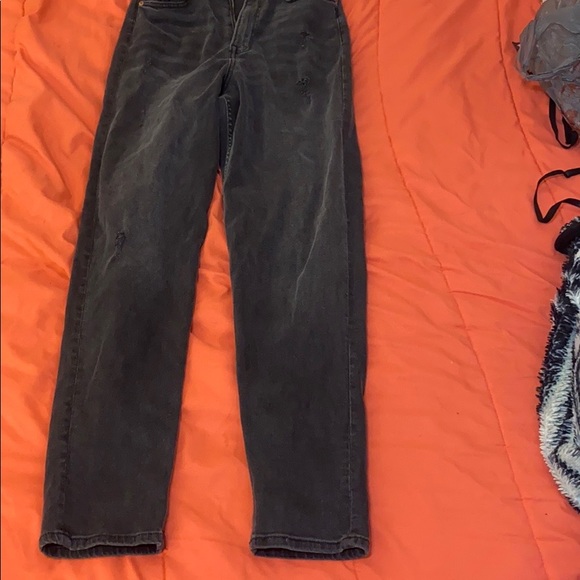 H&M distressed jeans - Picture 2 of 5